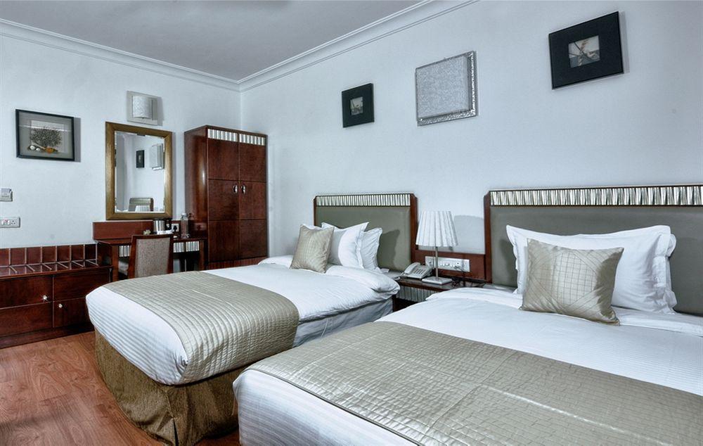 Clubhouse Nami Residency, Ahmedabad Hotel Kültér fotó