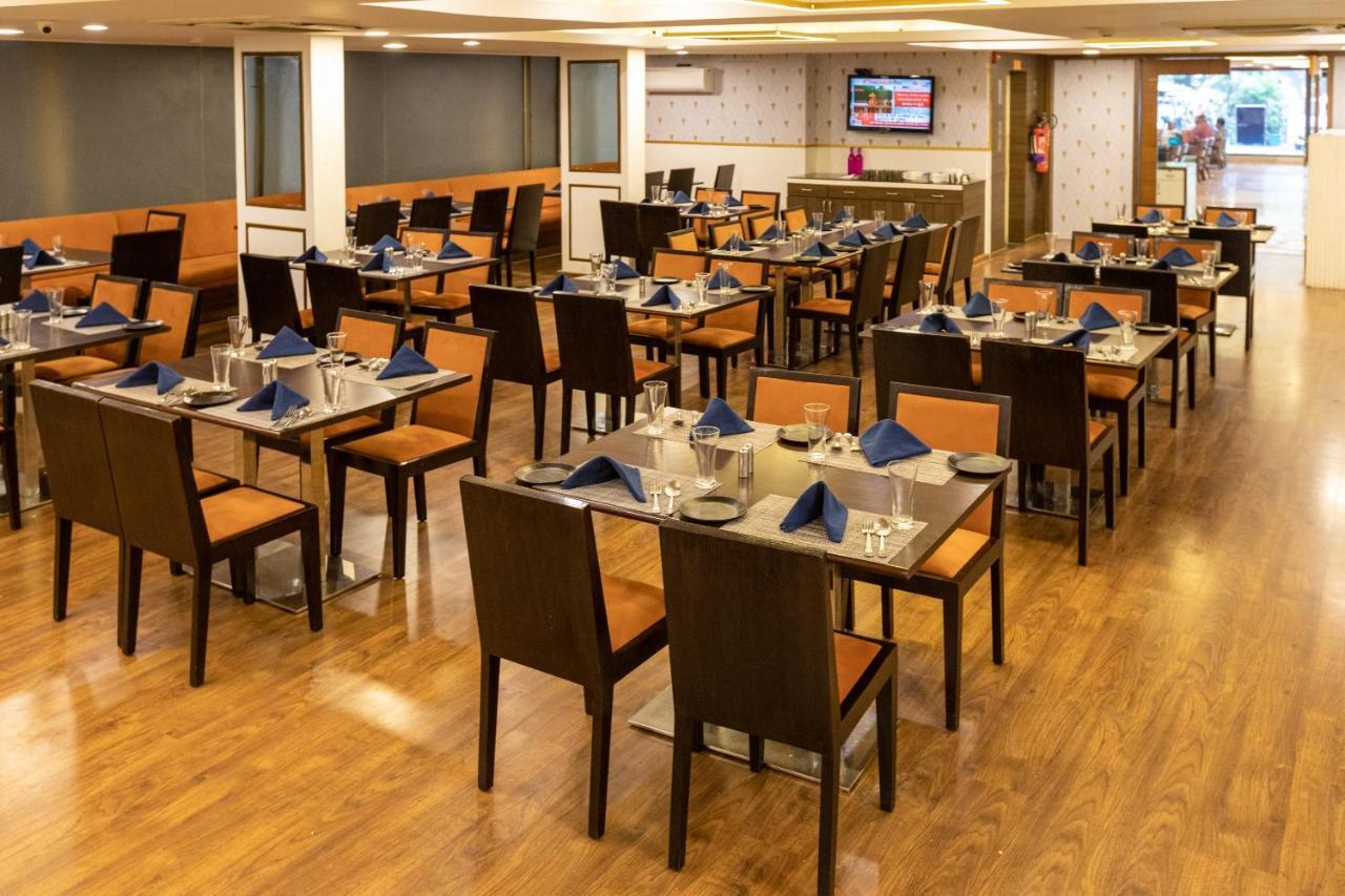 Clubhouse Nami Residency, Ahmedabad Hotel Kültér fotó