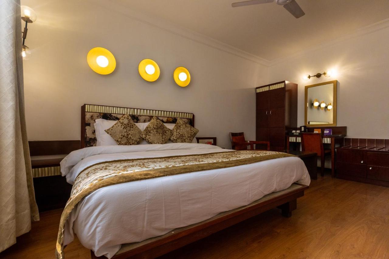 Clubhouse Nami Residency, Ahmedabad Hotel Kültér fotó
