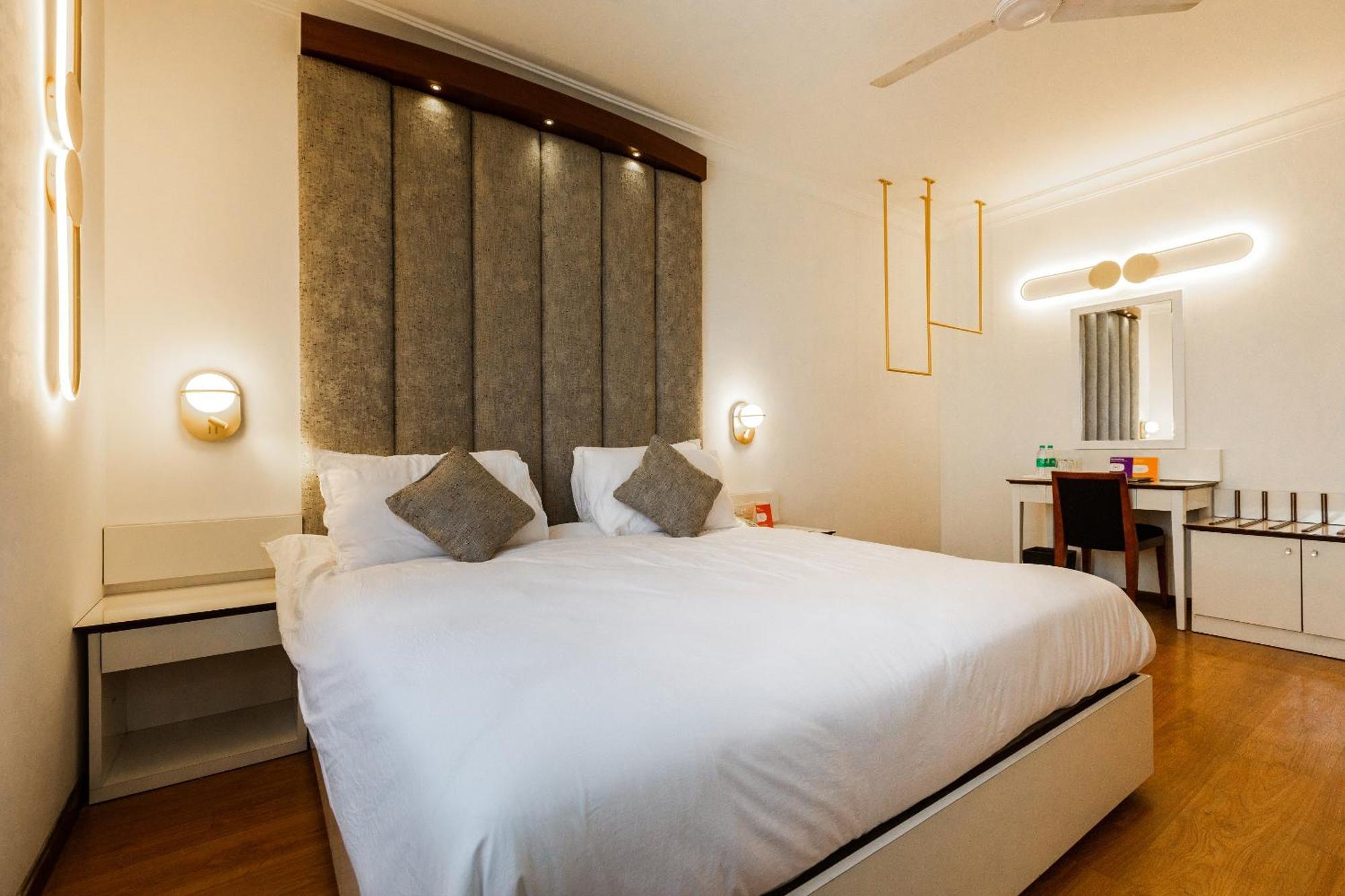 Clubhouse Nami Residency, Ahmedabad Hotel Kültér fotó